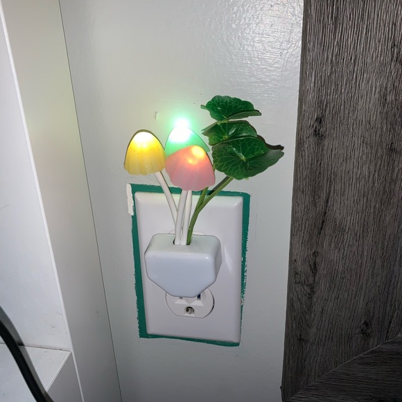 Led mushroom nightlight - Picture 4 of 7